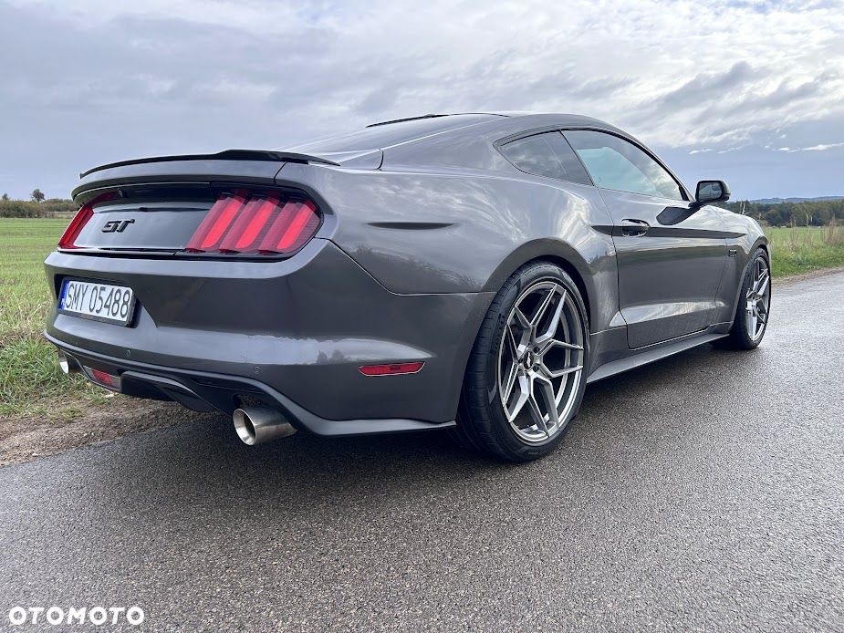 Ford Mustang 5.0 V8 GT - 28