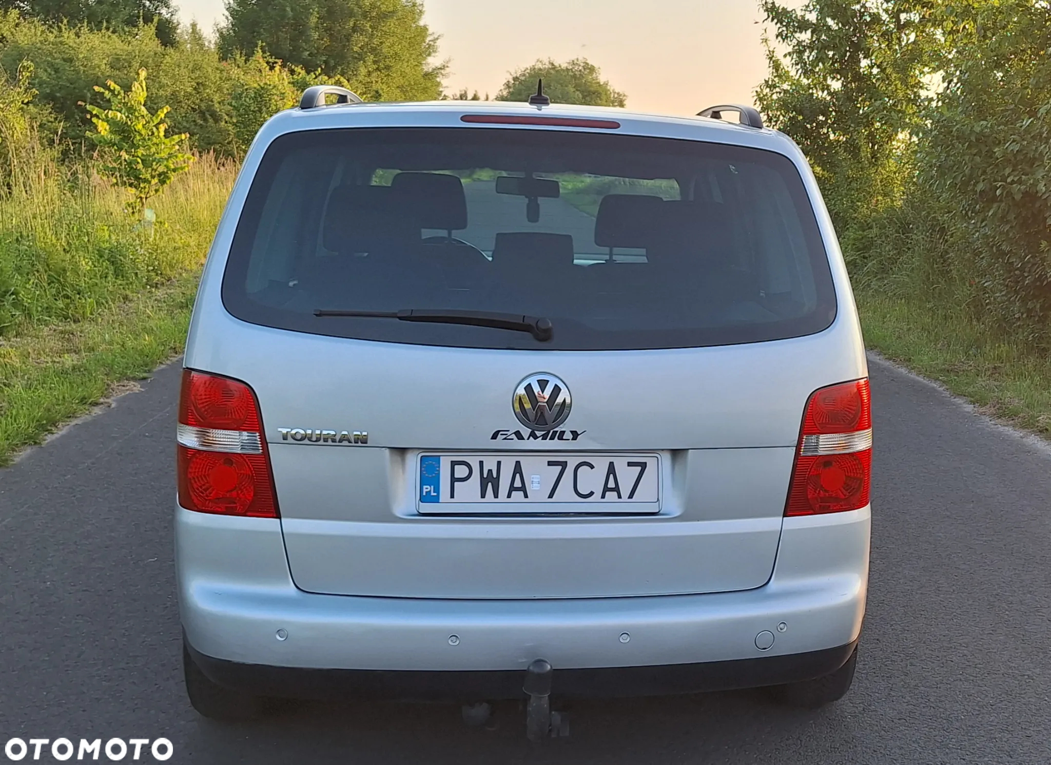 Volkswagen Touran 1.6 Trendline - 4
