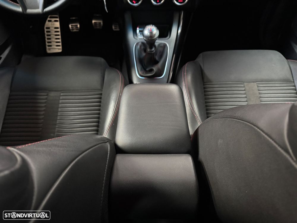 Alfa Romeo Giulietta 1.6 JTDm Veloce - 27
