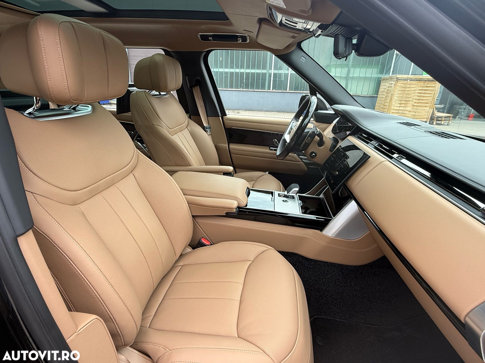 Land Rover Range Rover 4.4 V8 P530 LWB Autobiography - 14