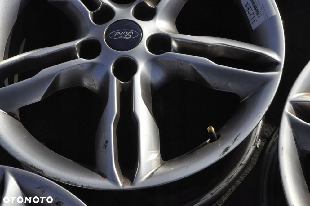 FORD FOCUS MK3 ST-LINE FELGI ALUMINIOWE 17 BORBET 5X108 7J ET50 PIASTA 63,3 - 9