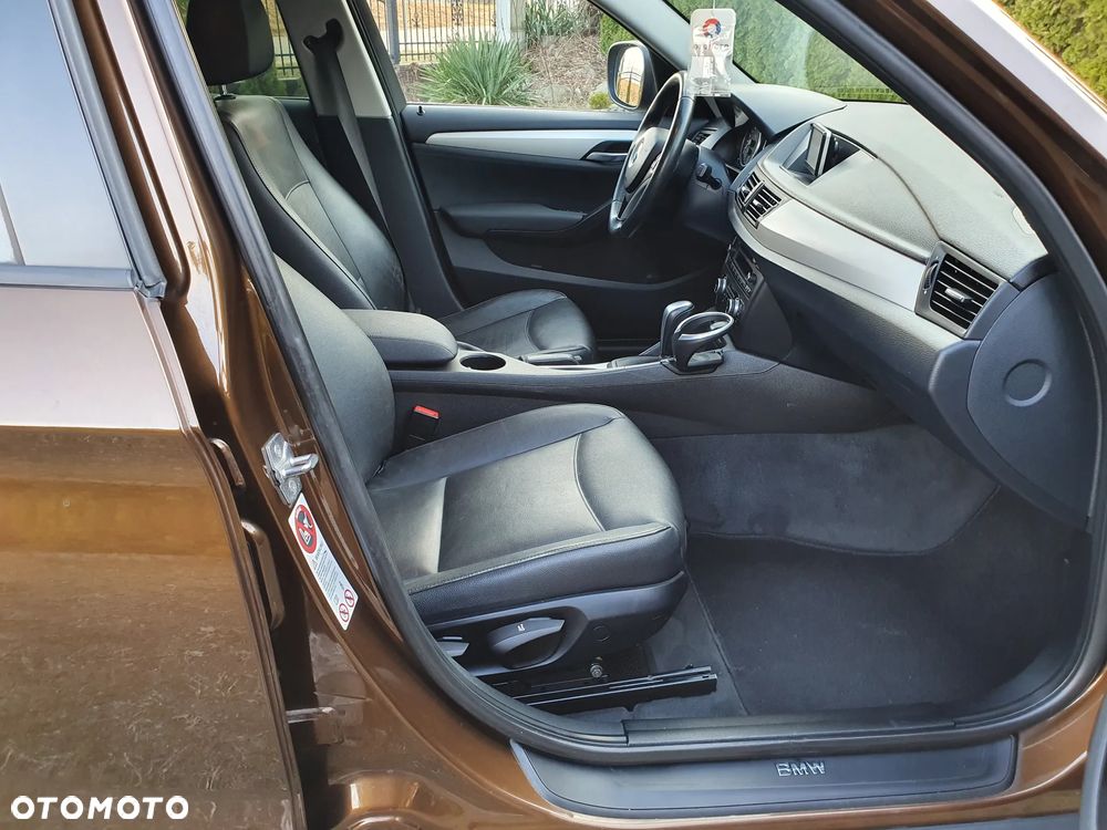 BMW X1 xDrive20d - 13