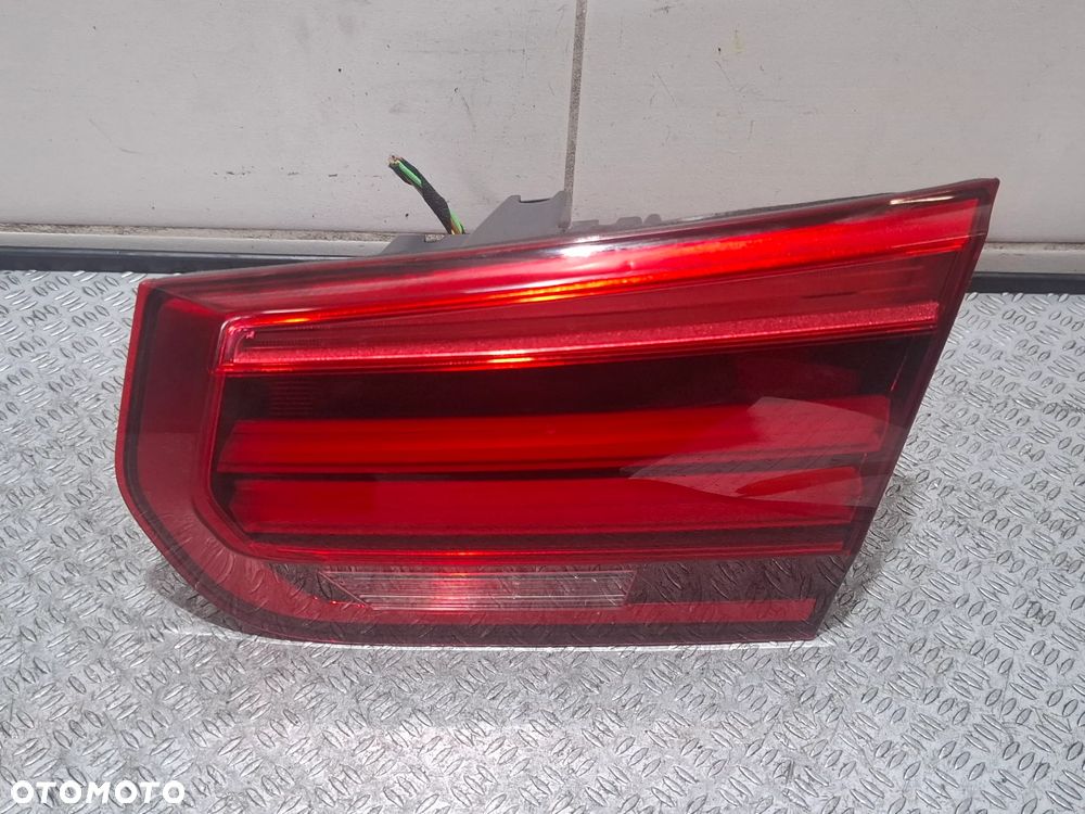 Lampa w klape prawy tył LED BMW 3 F30 2016 rok 2,0 B lift nr 2SK012148 - 1