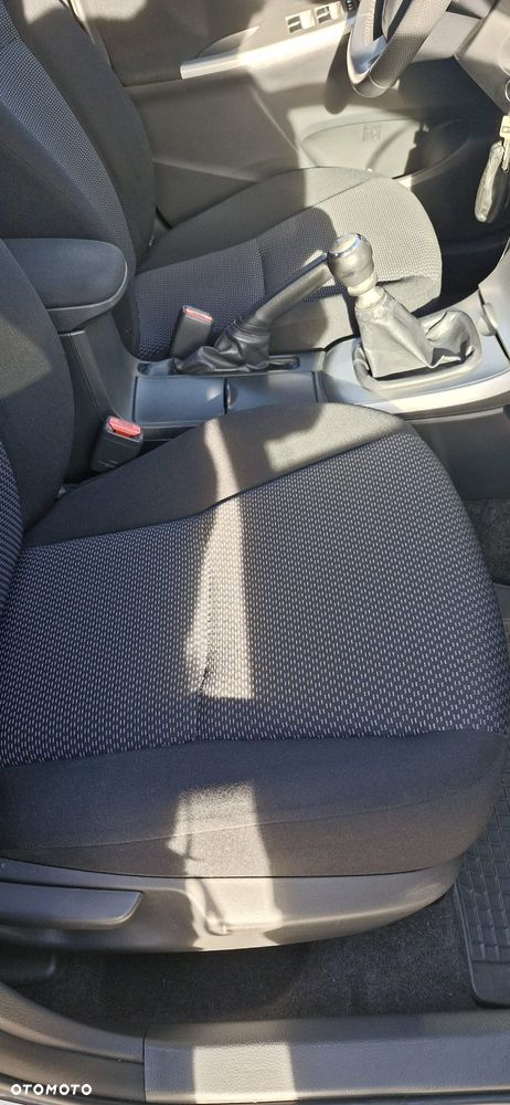 Toyota Corolla - 5