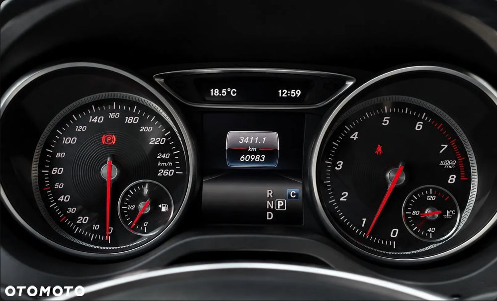 Mercedes-Benz CLA - 11