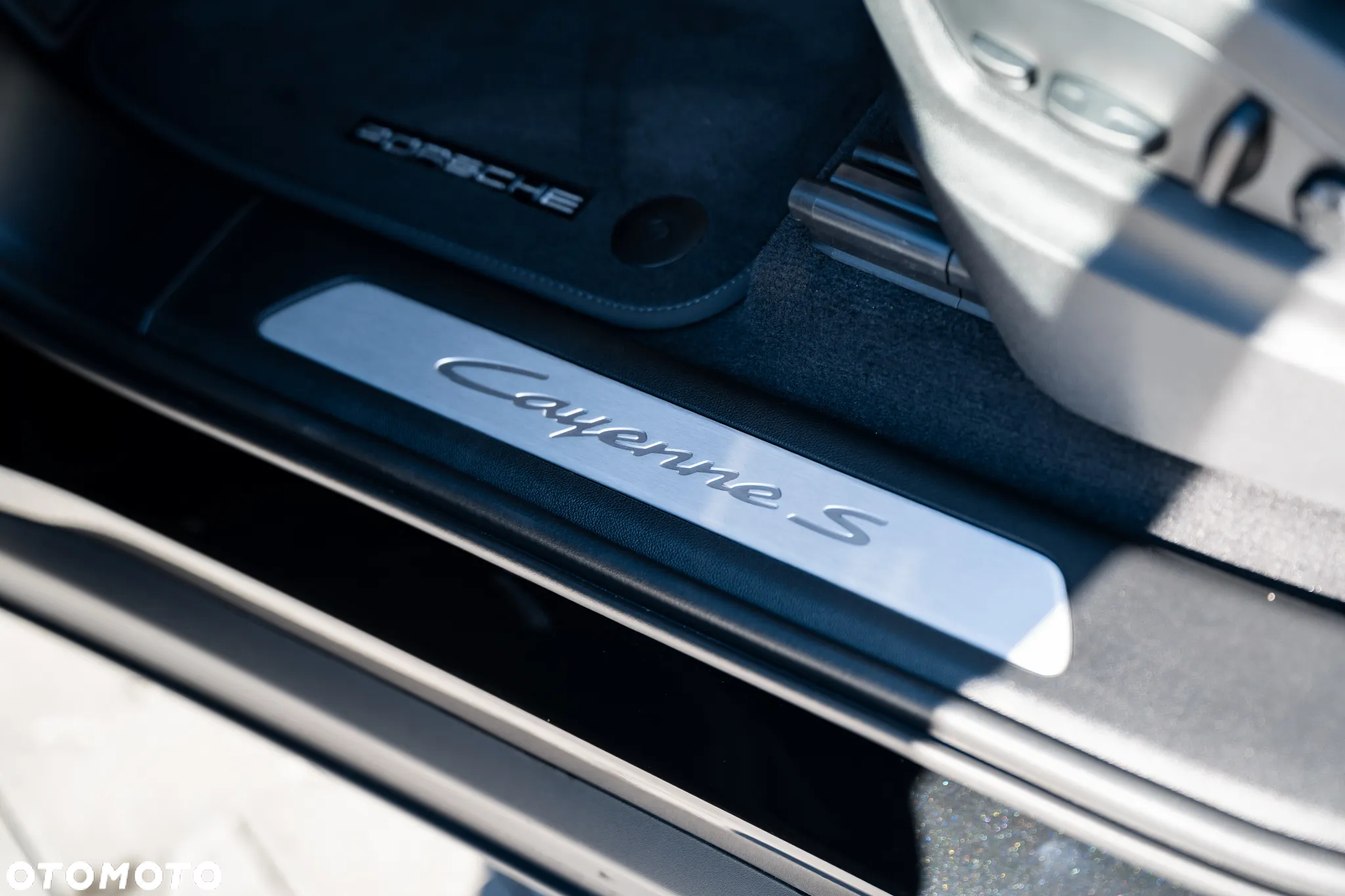 Porsche Cayenne S - 22