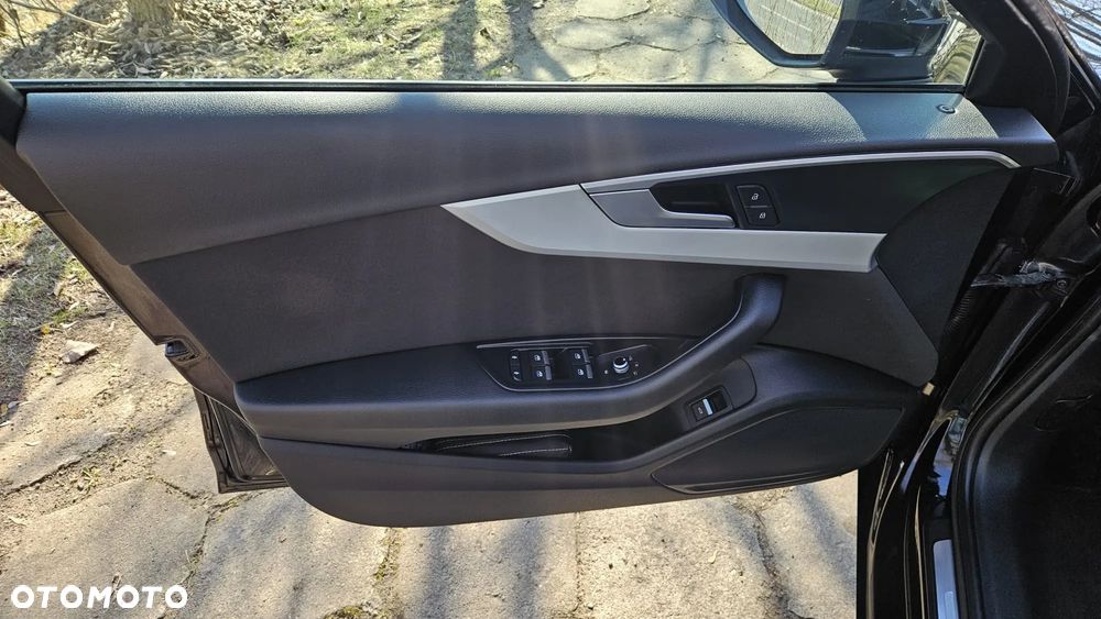 Audi A4 Limousine 1.4 TFSI S tronic - 25