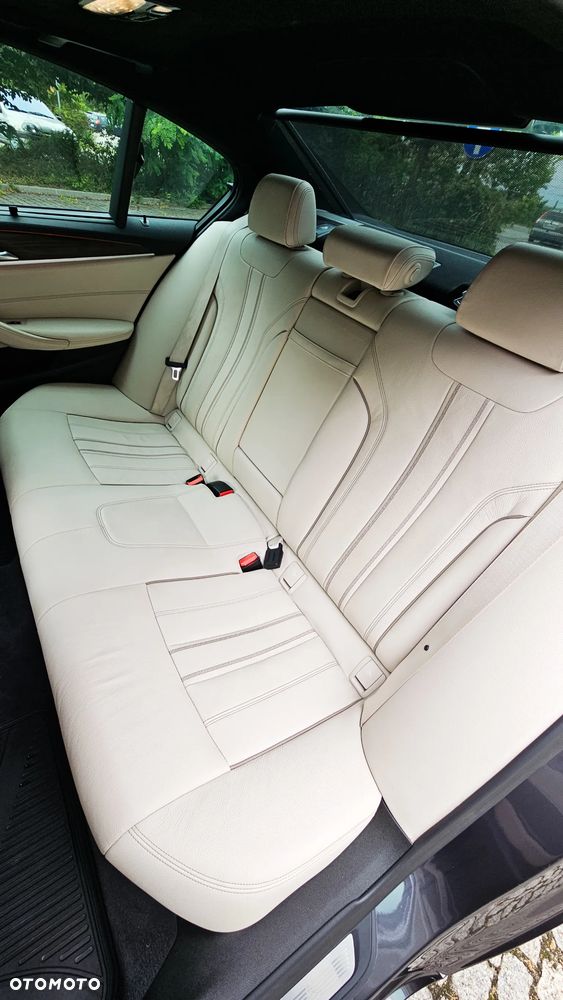 BMW Seria 5 540i GPF xDrive M Sport sport - 15