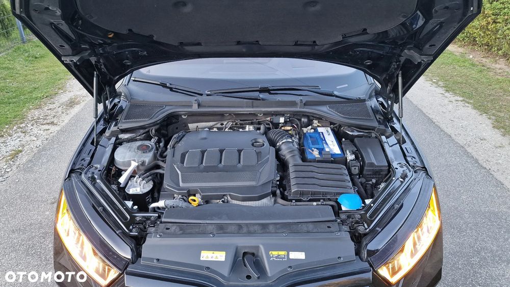 Skoda Octavia 2.0 TDI DSG RS - 40