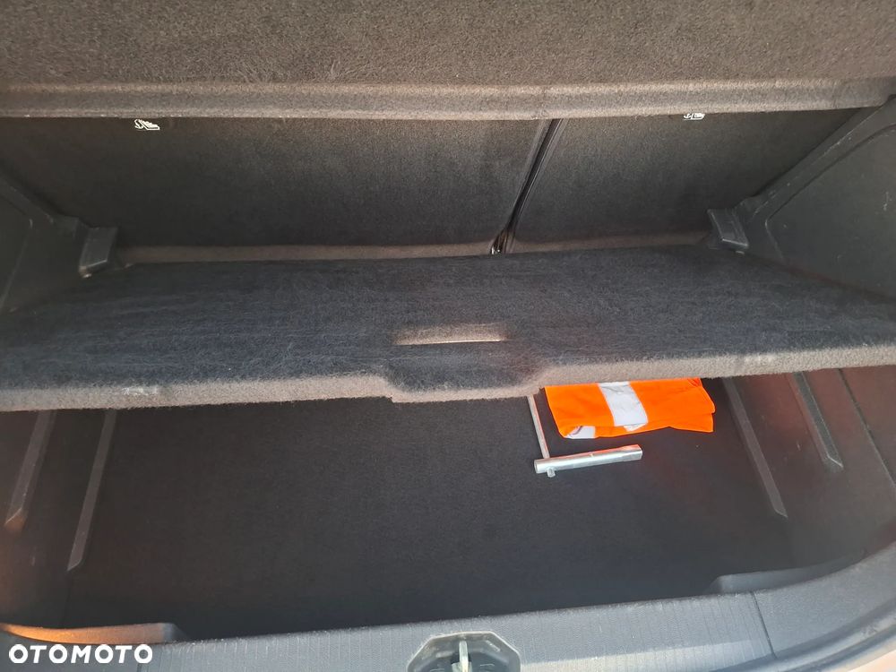 Opel Corsa - 36