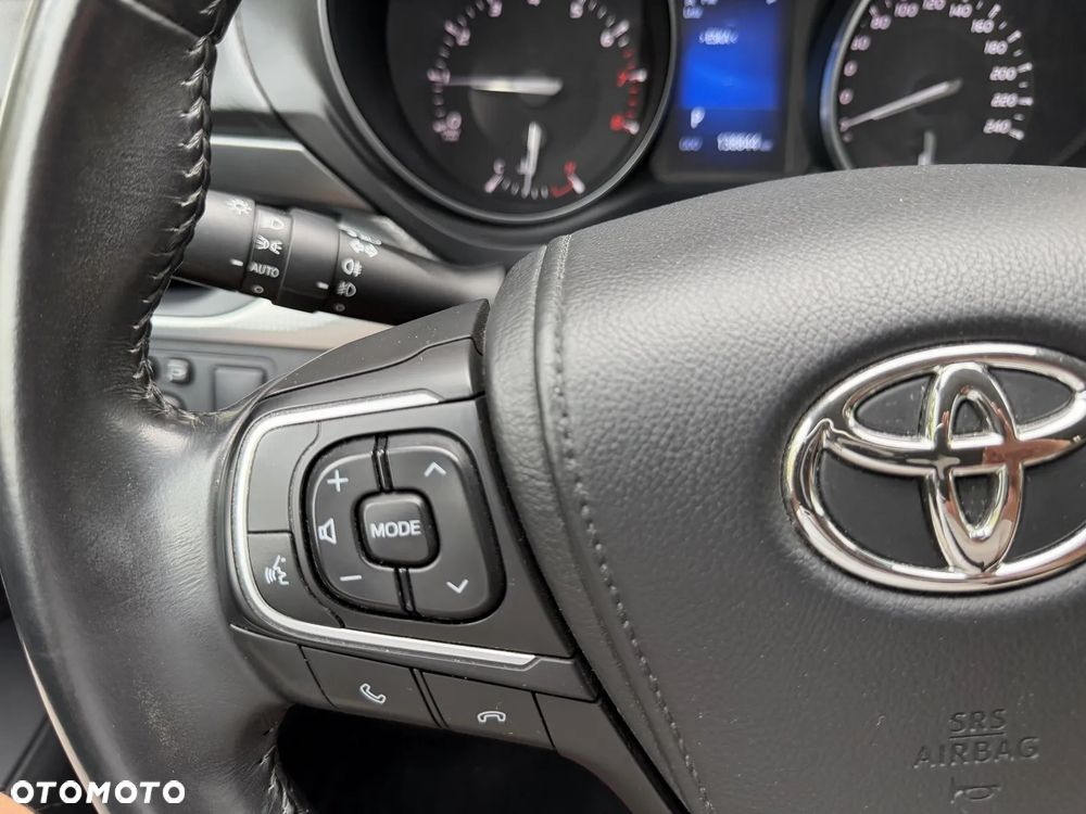Toyota Avensis 1.8 Prestige MS - 28