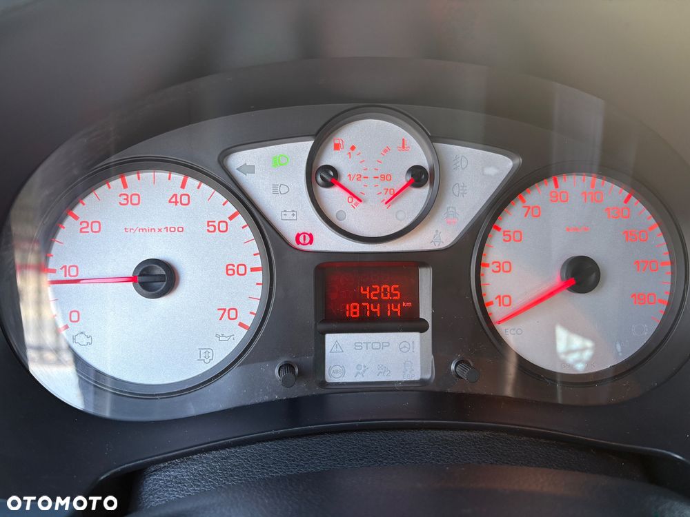 Peugeot Partner HDi FAP 90 Tendance - 22