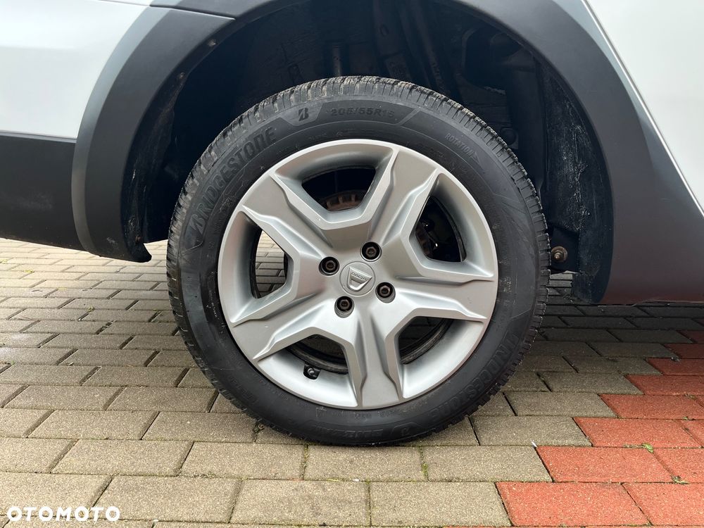 Dacia Logan dCi 90 S&S Stepway Celebration - 16