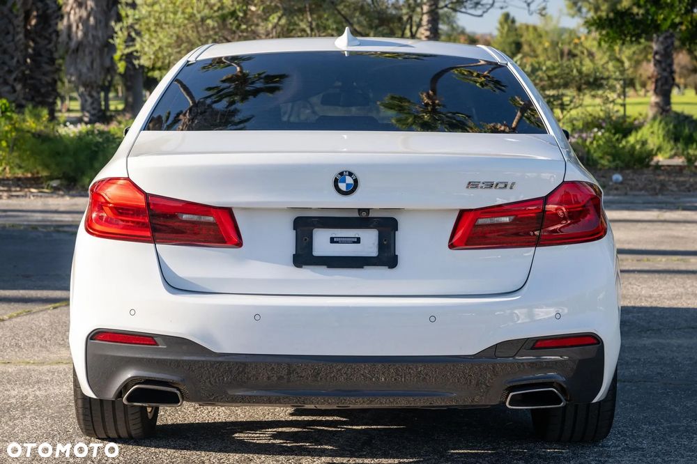 BMW Seria 5 530i M Sport Edition - 12