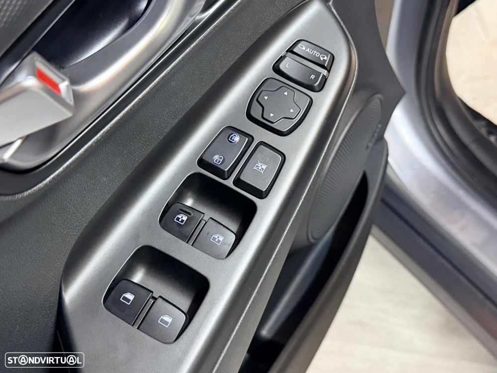 Hyundai Kauai EV 64 kWh Premium - 17