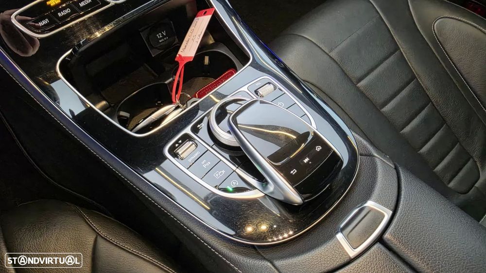 Mercedes-Benz CLS 300 d AMG Line - 45