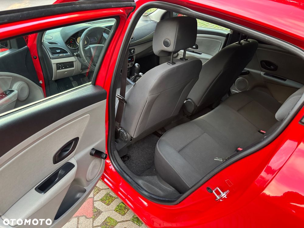 Renault Megane - 11