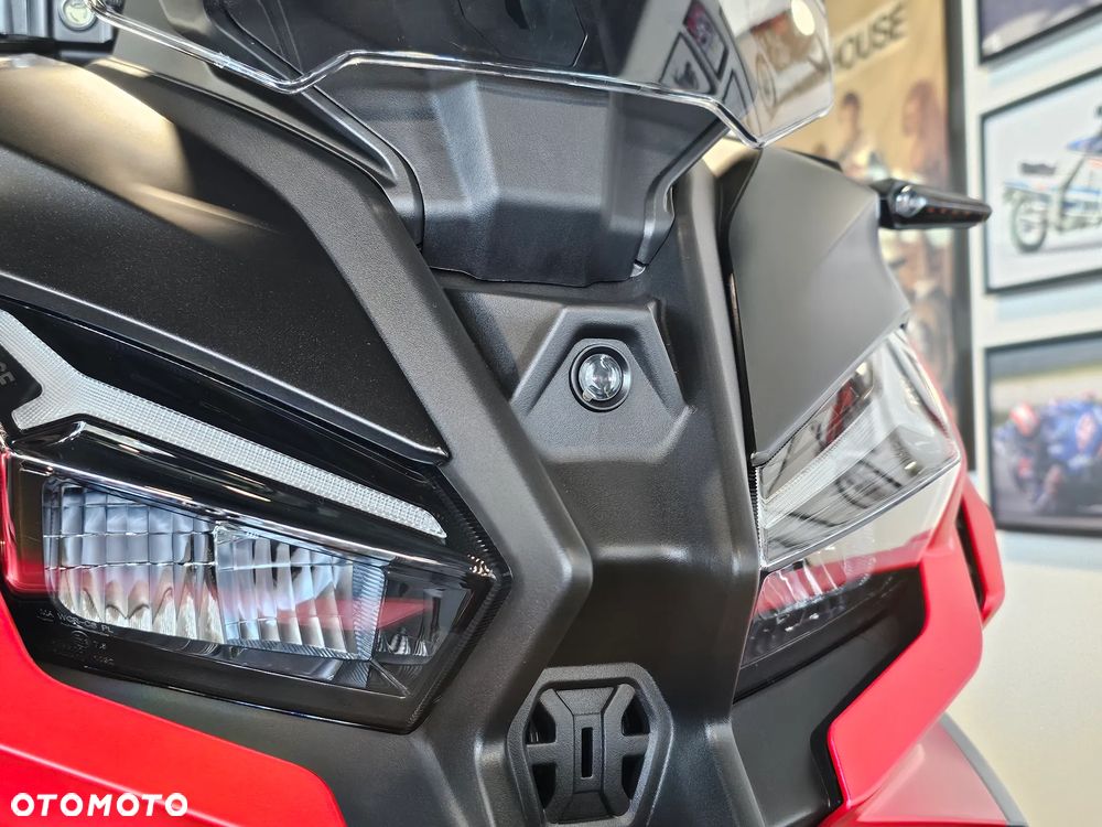 VOGE SR1 ADV - 10