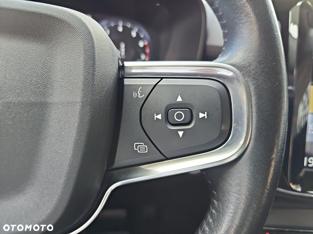 Volvo XC 40 - 16