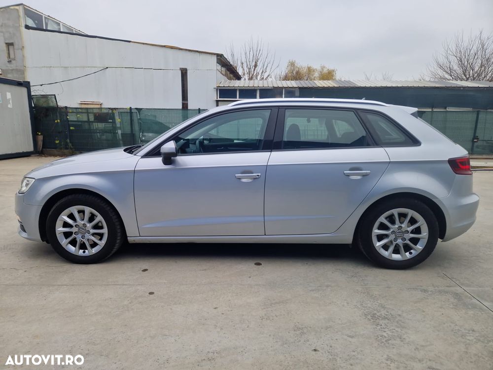 Audi A3 2.0 TDI Limousine Attraction - 3