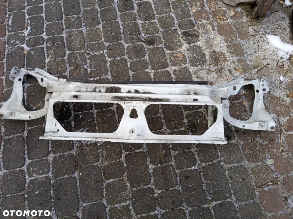 PAS PRZEDNI RENAULT KANGOO 03-08 - 2