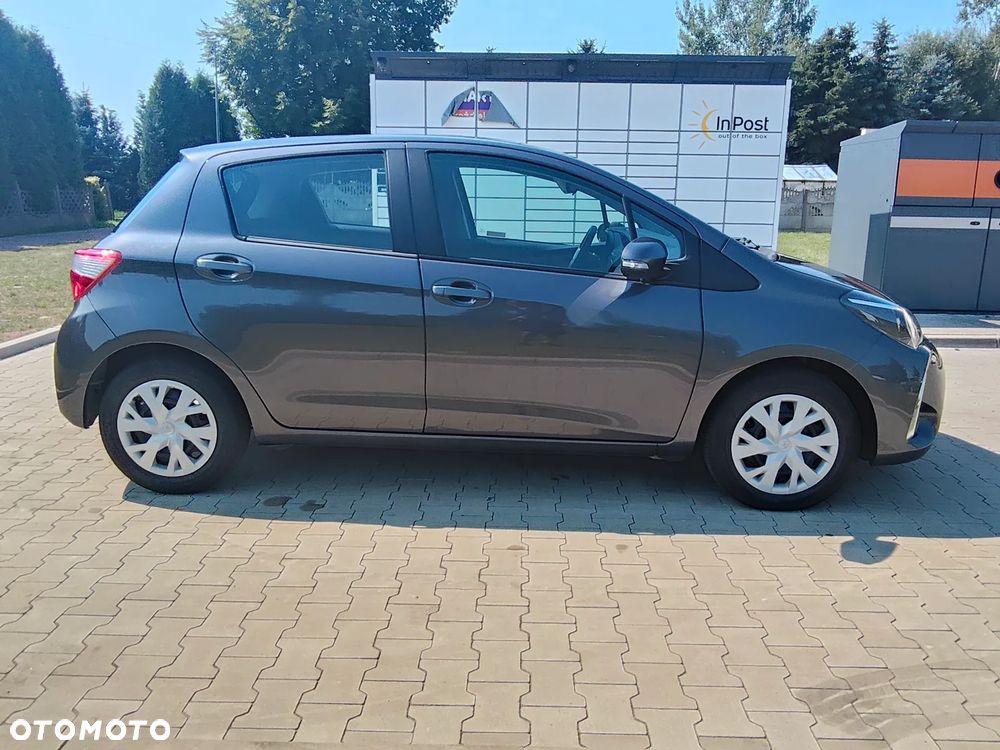 Toyota Yaris 1.5 Premium - 8