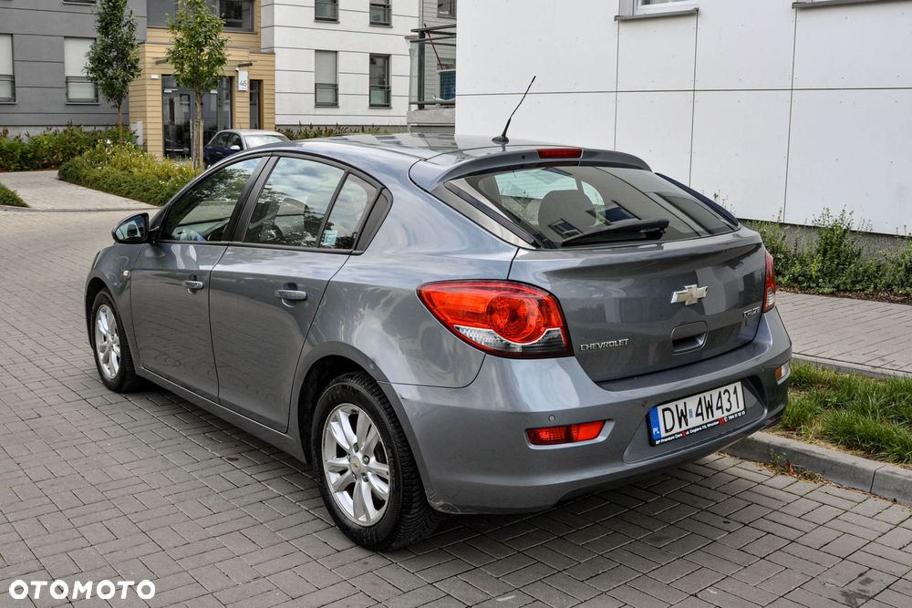 Chevrolet Cruze - 3