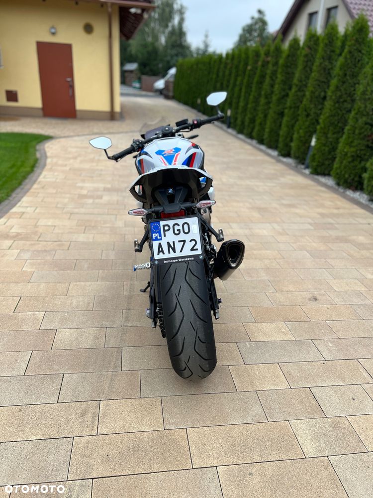 BMW S - 15