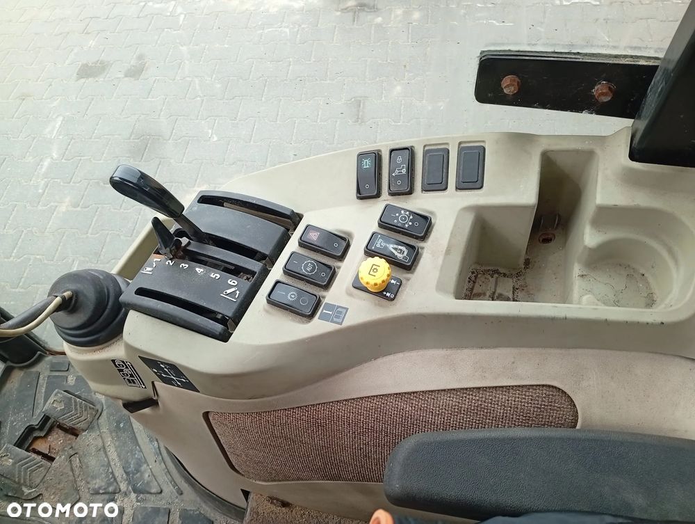 John Deere 4520 - 6