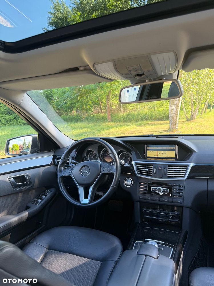 Mercedes-Benz Klasa E 300 CDI DPF BlueEFFICIENCY 7G-TRONIC Avantgarde - 12