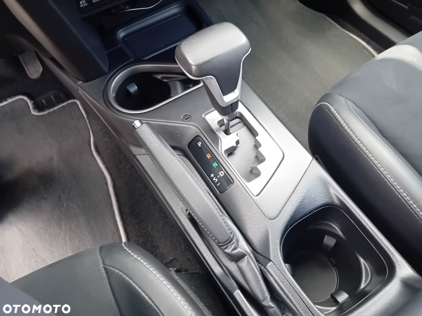 Toyota RAV4 - 19