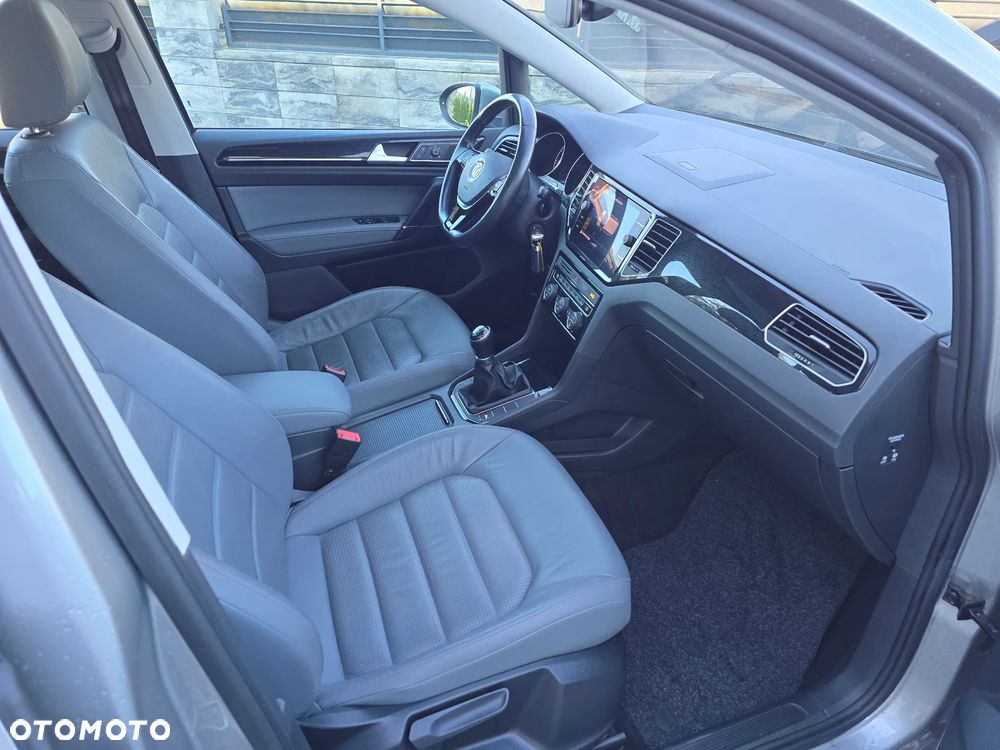 Volkswagen Golf Sportsvan 1.5 TSI ACT OPF Highline - 17