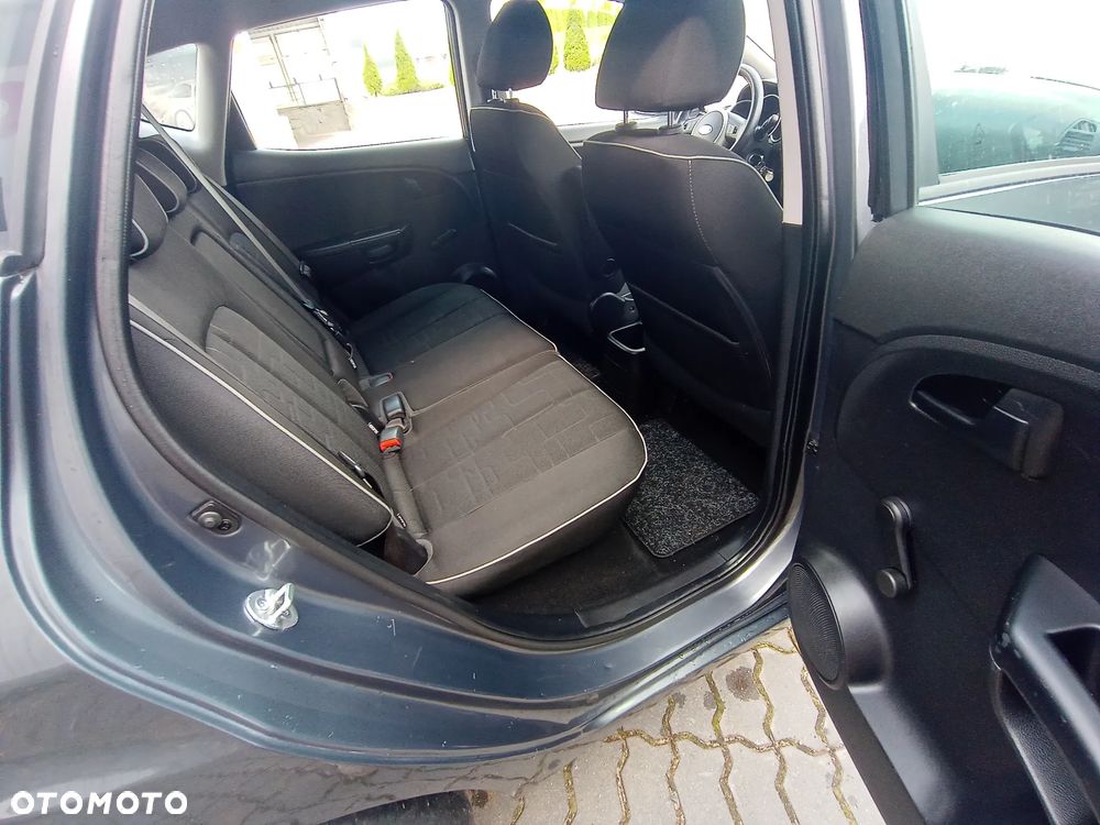 Kia Venga 1.4 L - 22