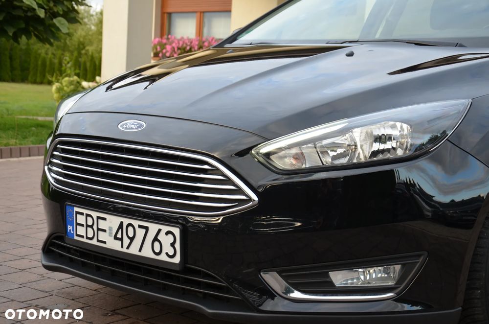Ford Focus Turnier 1.5 EcoBlue Start-Stopp-System TITANIUM - 9