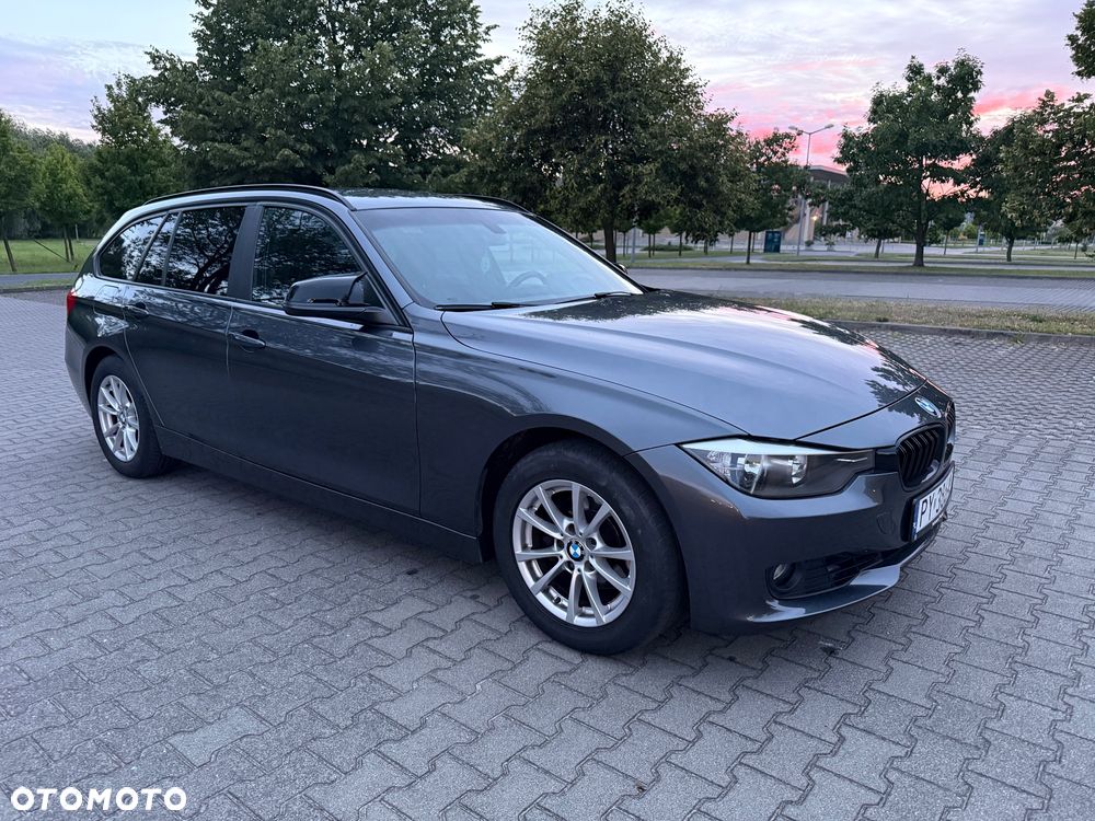 BMW Seria 3 318d - 3