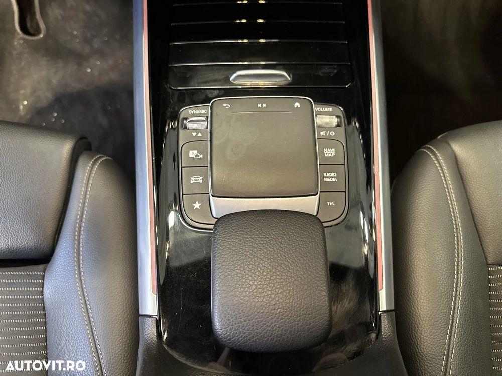 Mercedes-Benz GLA 200 d 8G-DCT - 18