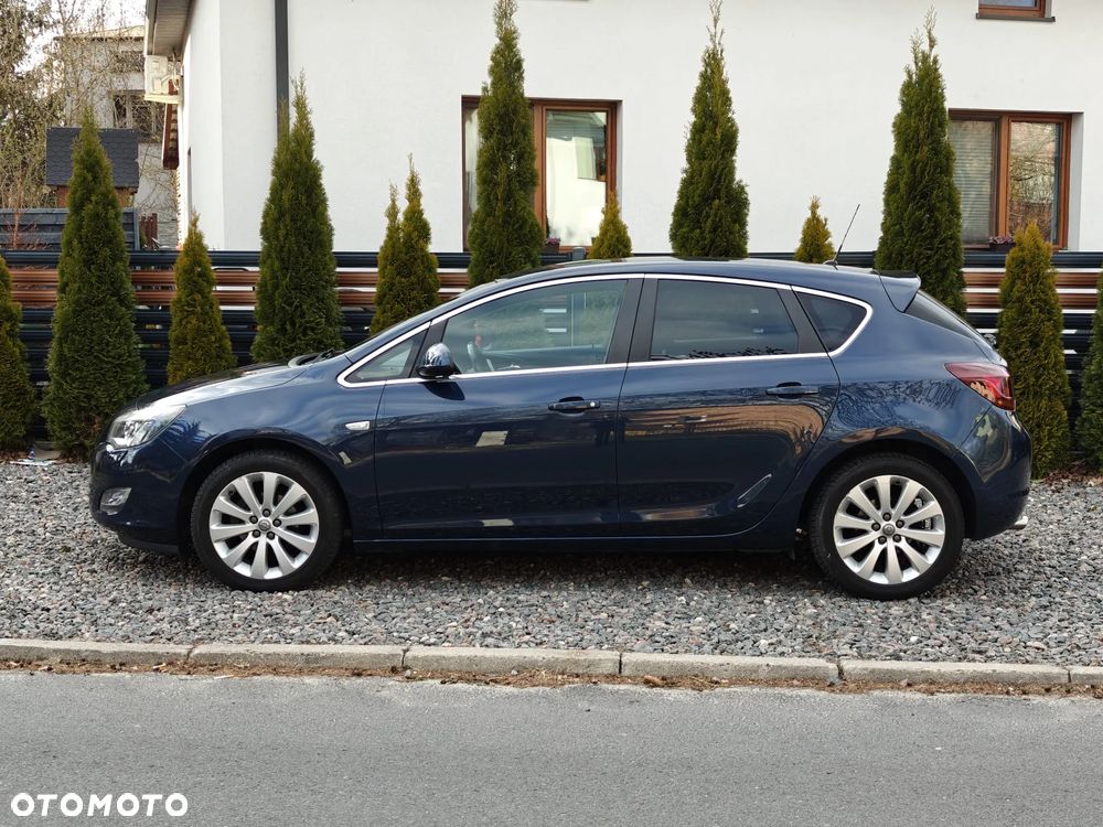 Opel Astra 1.4 Turbo Color Edition - 4