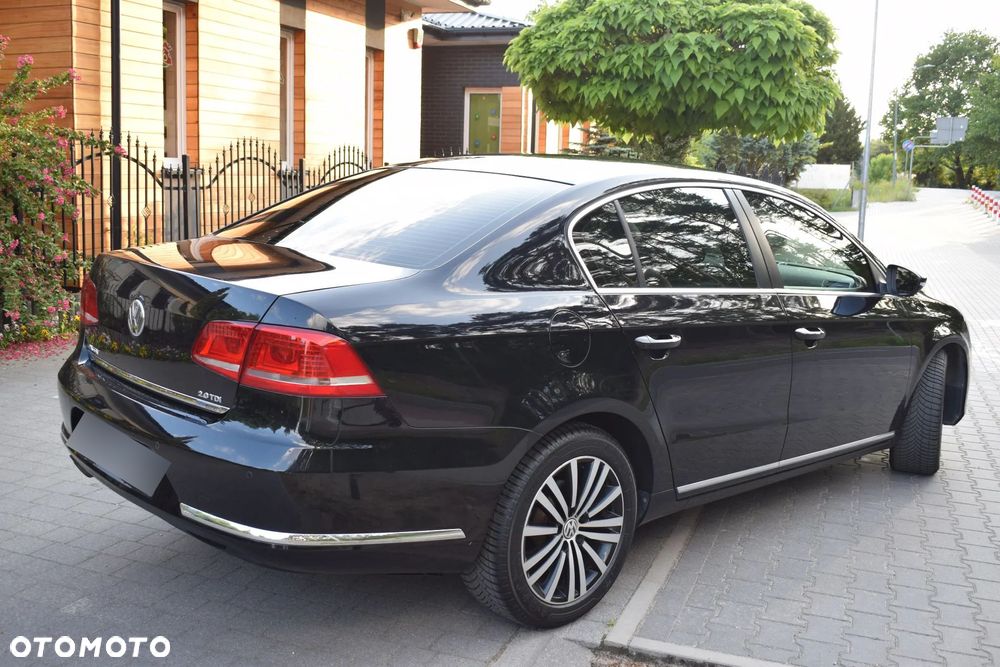 Volkswagen Passat 2.0 TDI Highline DSG - 12