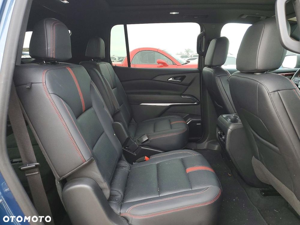 Chevrolet Traverse - 12