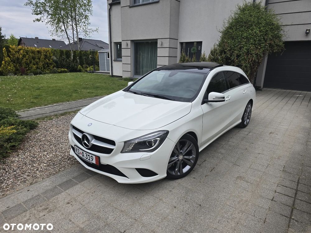 Mercedes-Benz CLA 180 Peak Edition - 1