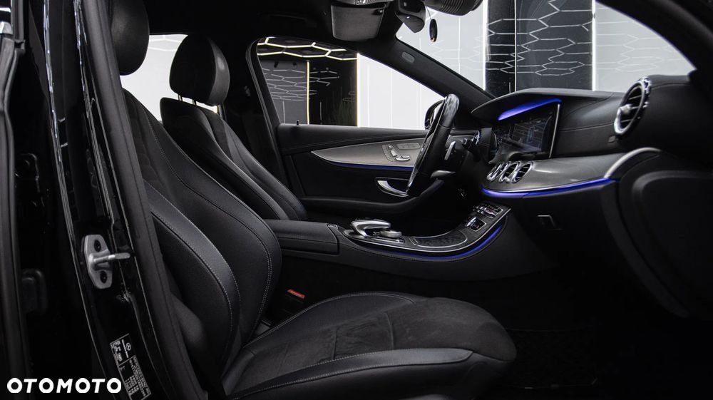 Mercedes-Benz Klasa E 220 d 4-Matic AMG - 20