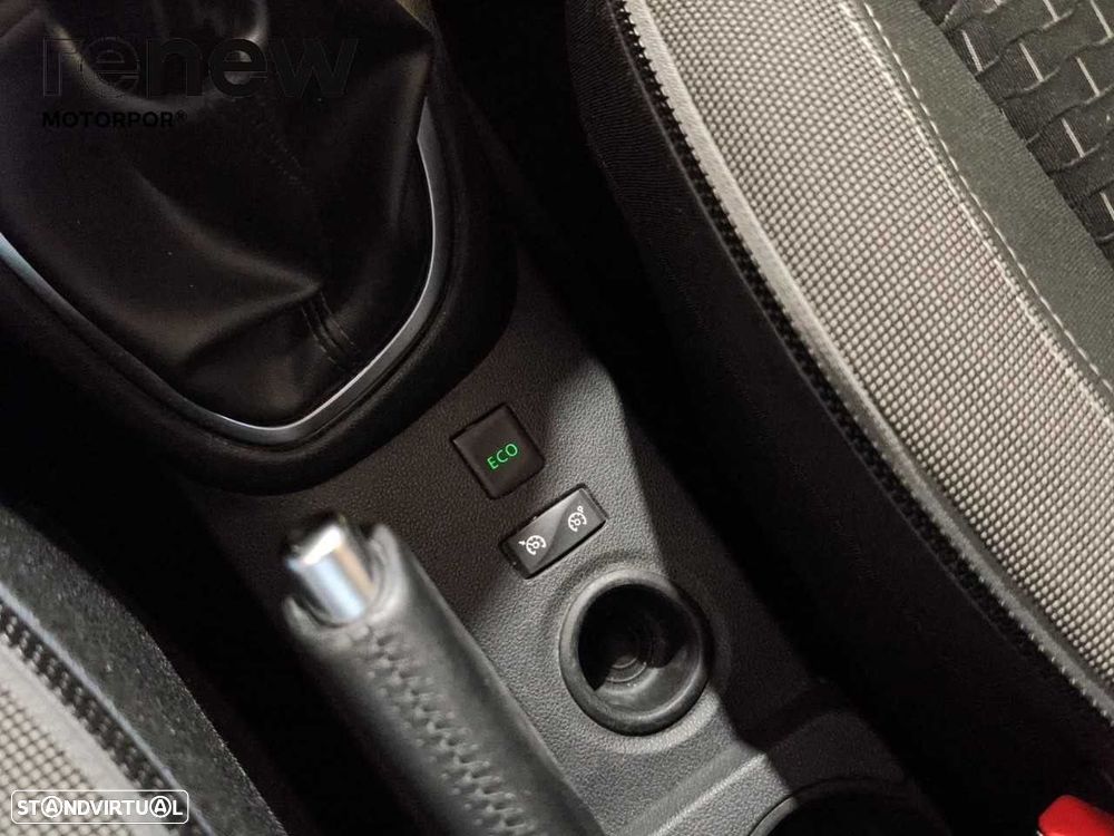 Renault Captur 0.9 TCE Exclusive XMOD - 25