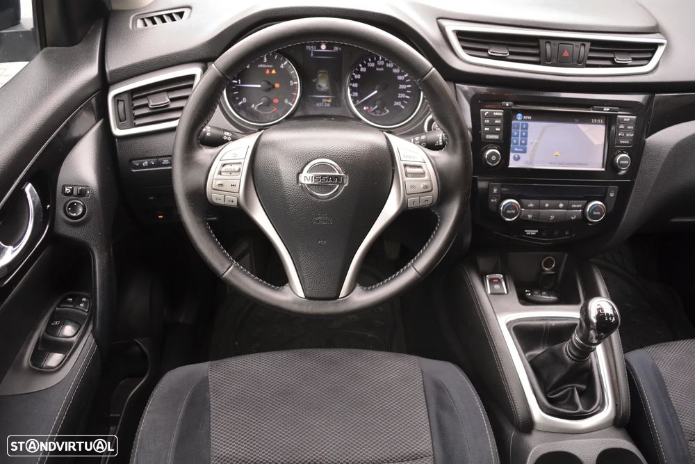 Nissan Qashqai 1.5 dCi DPF 360 - 2