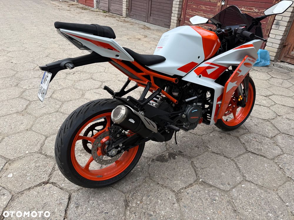 KTM RC 125 - 10