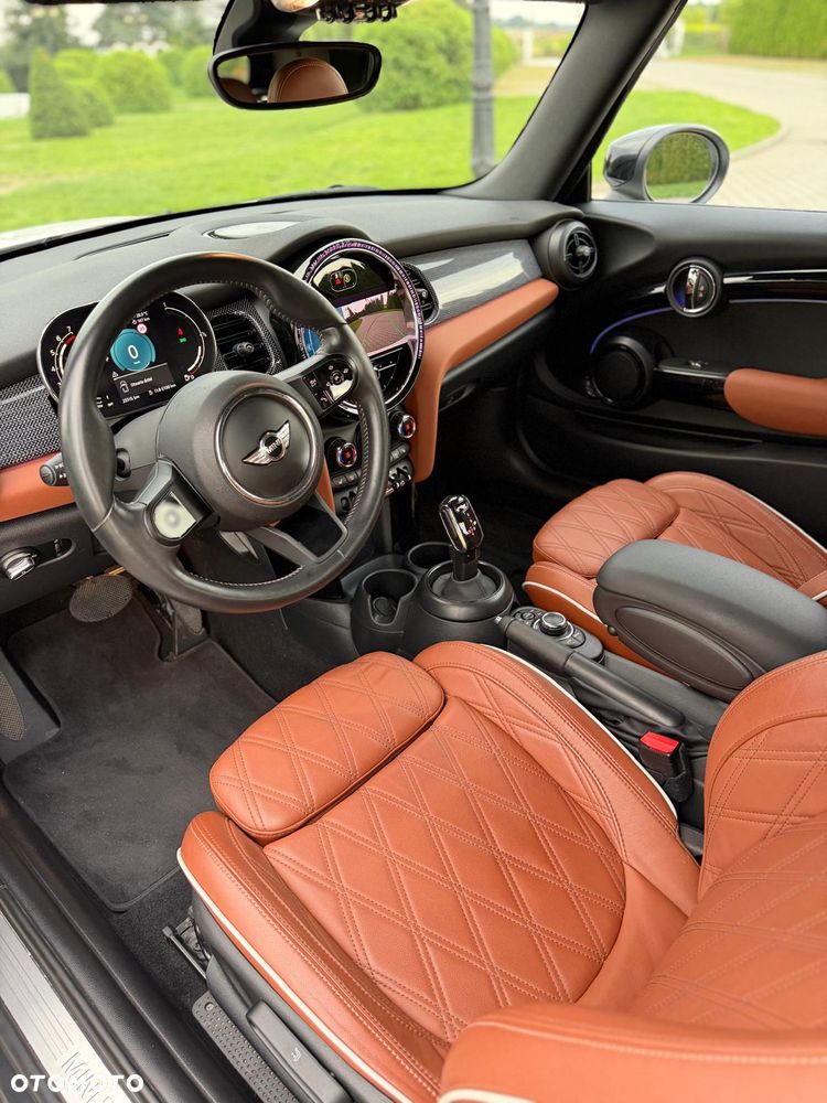 MINI Cooper Classic Trim - 17