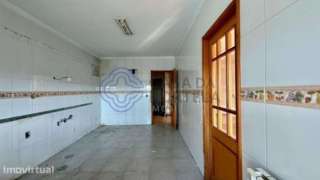 T3 c/varanda e 2 lugares de garagem- Leça do balio - Grande imagem: 5/17