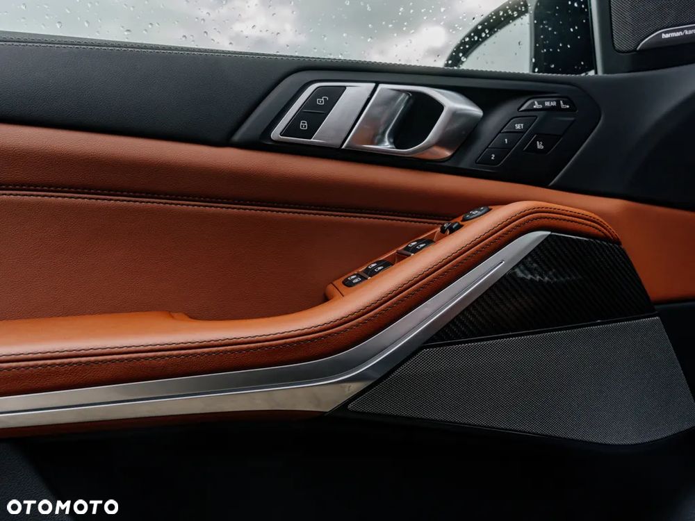 BMW X7 M60i xDrive - 10