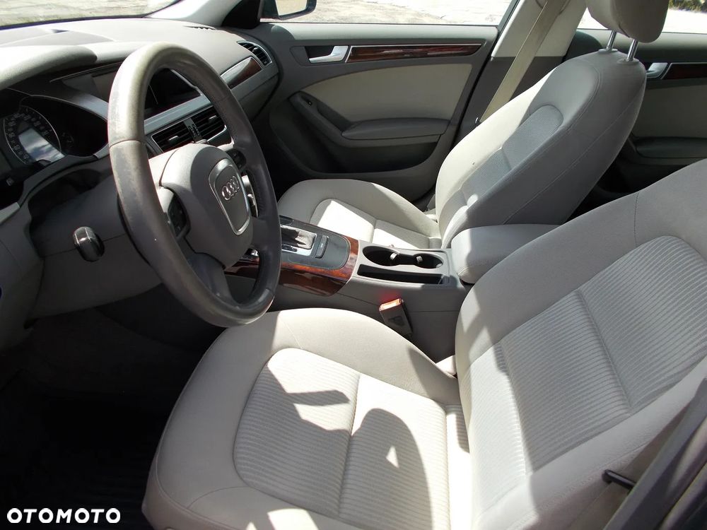 Audi A4 Avant 2.0 TDI Multitronic - 17