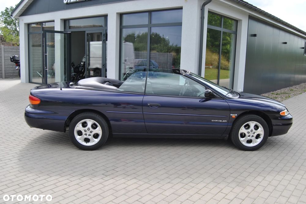 Chrysler Stratus - 23
