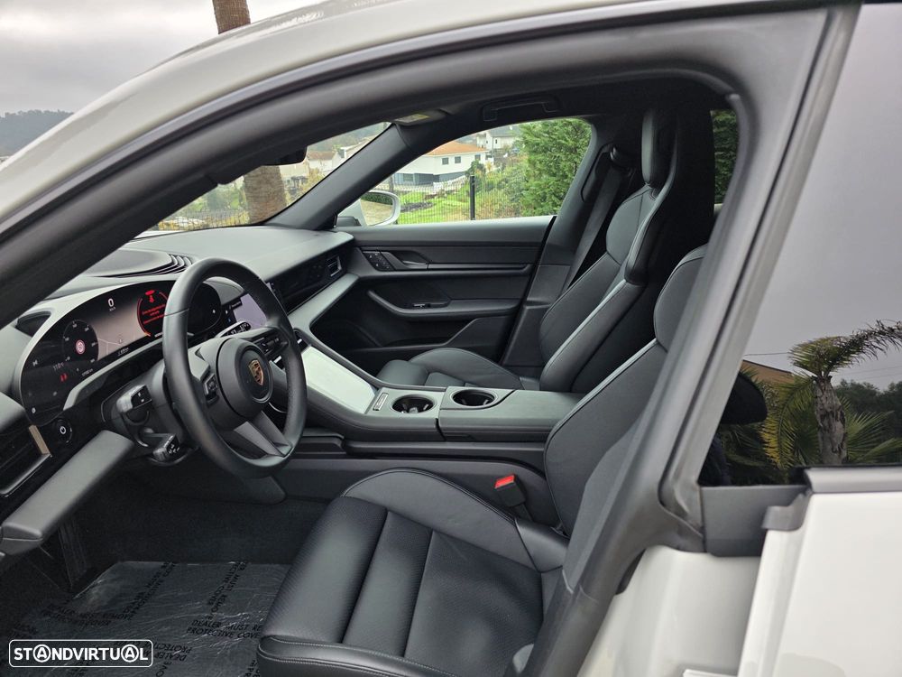 Porsche Taycan Sport Turismo Standard - 19